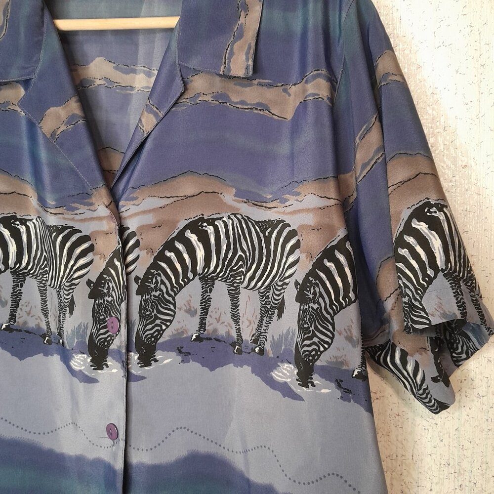 KLOZ STUDIO Women's Safari Zebra Button Down Top Size 1X - Picture 2 of 4